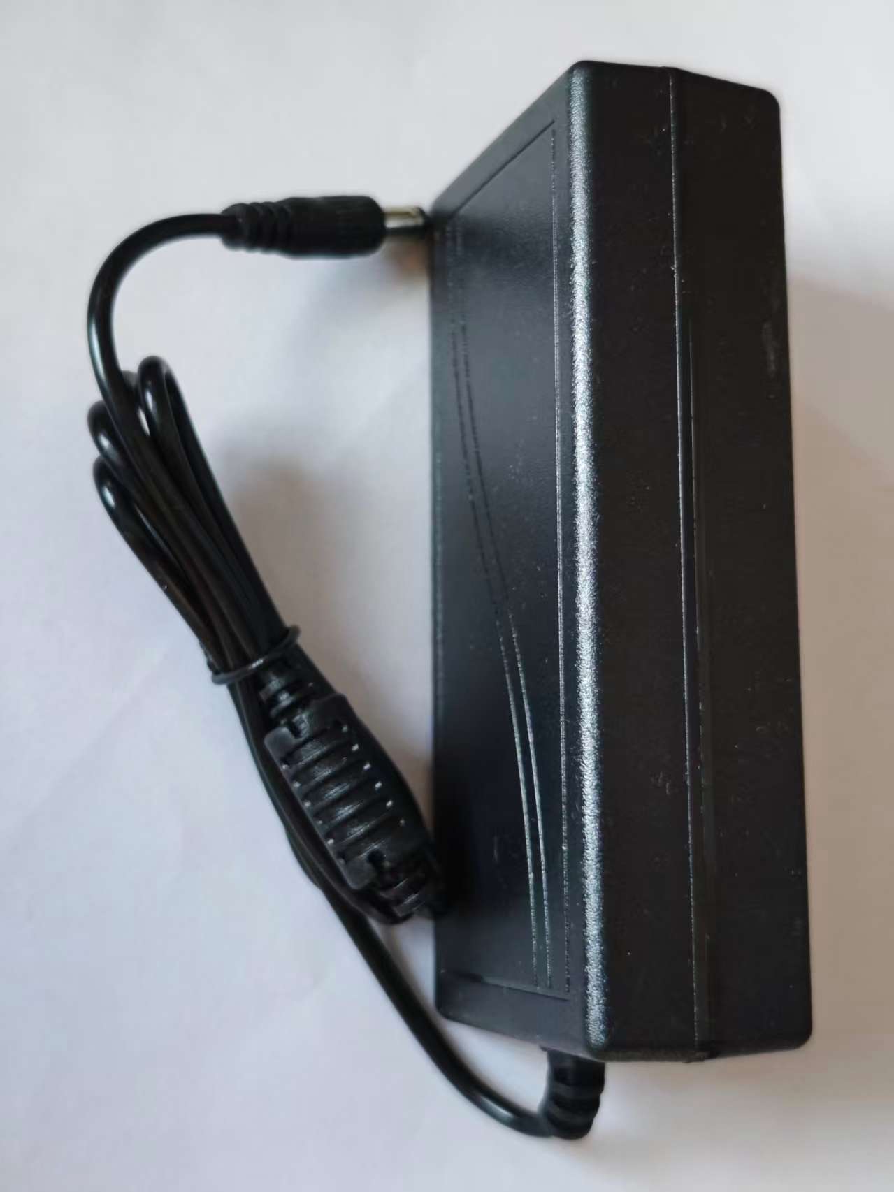 Adaptor 12V AC/DC untuk Monito - Gaming Monitor Curved ulasan dan harga